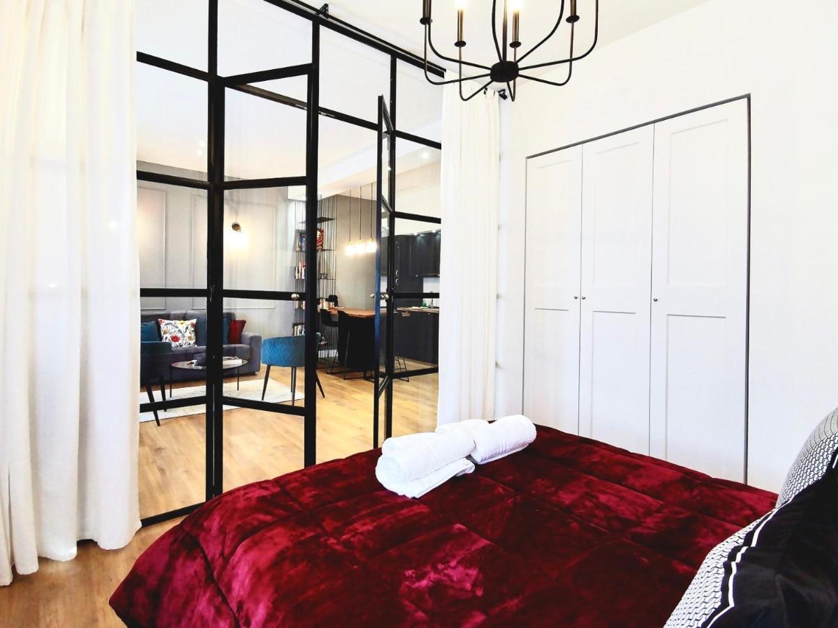 Chiclife Florentin - Downtown Apartment แบร์กาโม ภายนอก รูปภาพ