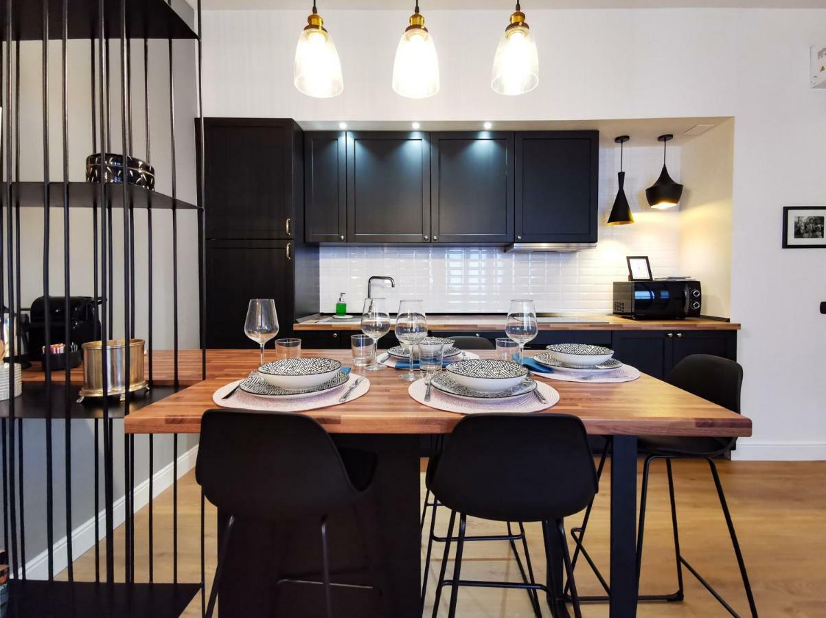 Chiclife Florentin - Downtown Apartment แบร์กาโม ภายนอก รูปภาพ